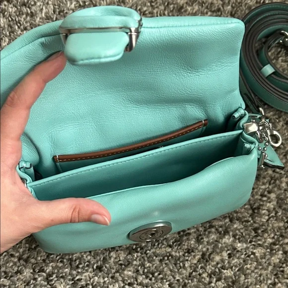 Coach Pillow Tabby 18 Bag - Picture 2 of 6